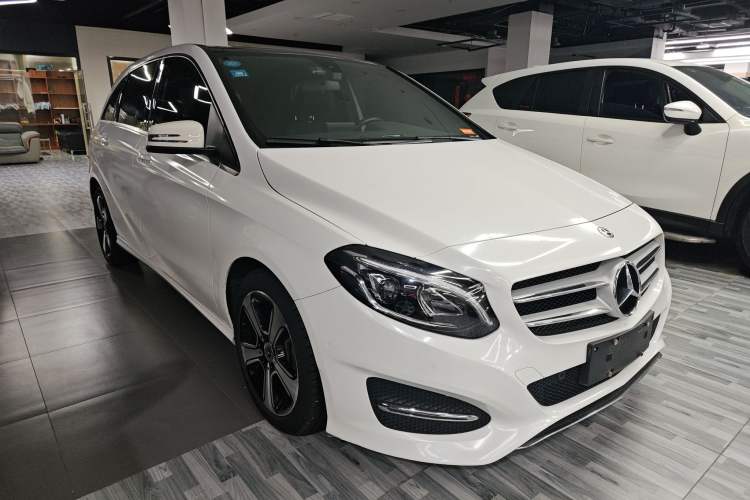 Used Mercedes-Benz B-Class 2017 B 200 Fashion Model
