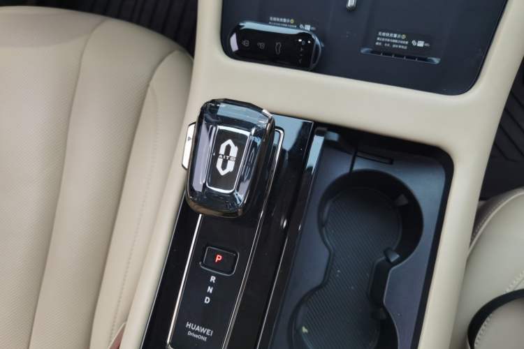 Used Hima AITO M7 2024 1.5T Intelligent Drive 4WD Ultra Version 5 Seats