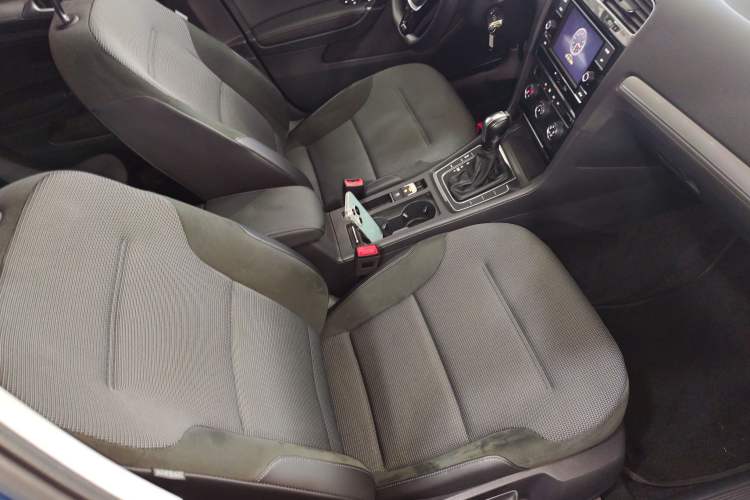 Used Volkswagen Golf 2018 230TSI Automatic Comfort Model
