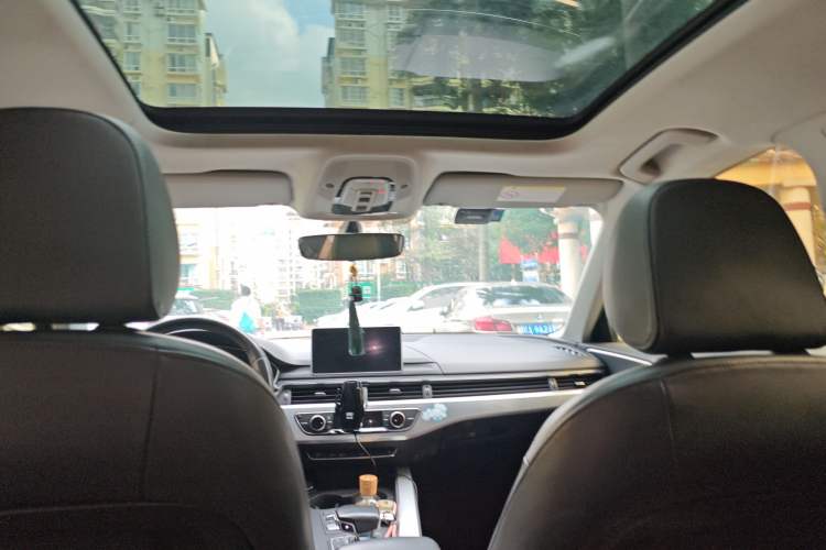 Used Audi A4L 2018 30th Anniversary Edition 40 TFSI Fashion Model