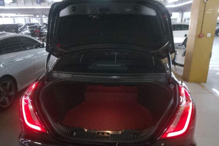 Used Jaguar XJ 2016 XJL 3.0 SC Two-Wheel-Drive Elegant Business Edition