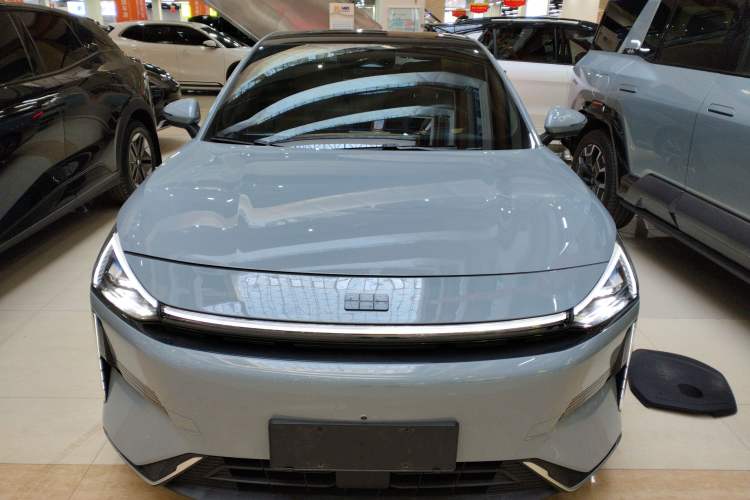 Used  L6 2023 125km Starship