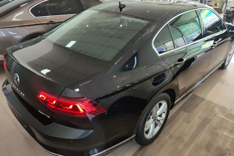 Used Volkswagen Magotan 2025 Zhongxiang Version 280TSI DSG Comfort Edition
