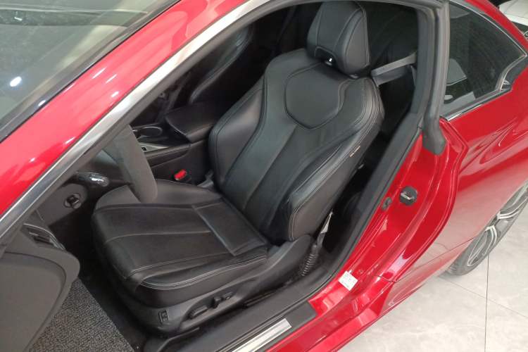 Used Infiniti Q60 2017 2.0T Luxury Edition
