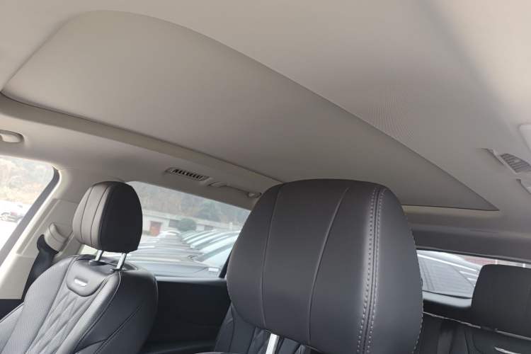 Used Hongqi HS7 PHEV 2024 2.0T PHEV Four-Wheel Drive Flagship Edition 7 Seats
