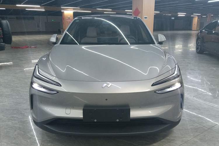 Used ONVO L60 2024 60 kWh Rear-Drive Version
