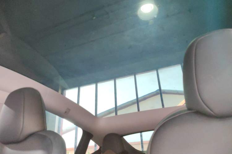 Used Tesla Model Y 2024 Rear-Wheel-Drive Version
