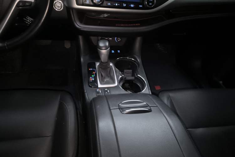 Used Toyota Highlander 2021 2.0T Four-Wheel Drive Luxury Edition 7 Seats
