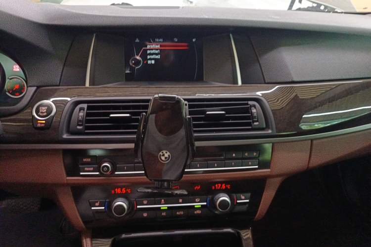 Used BMW 5 Series 2017 525Li Leading Model
