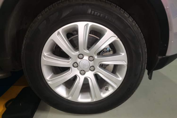 Used Land Rover Discovery Sport 2018 240 PS SE Version