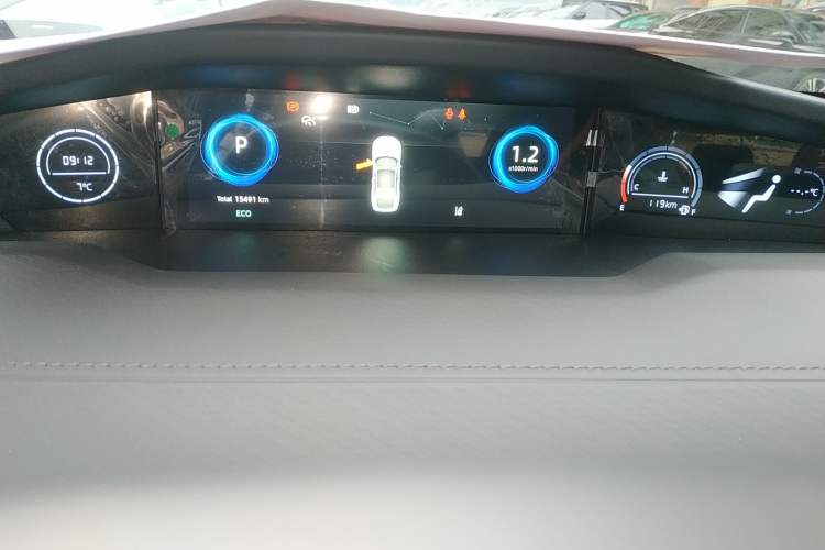 Used Changan UNI-V 2024 1.5T Prestige Sport Edition