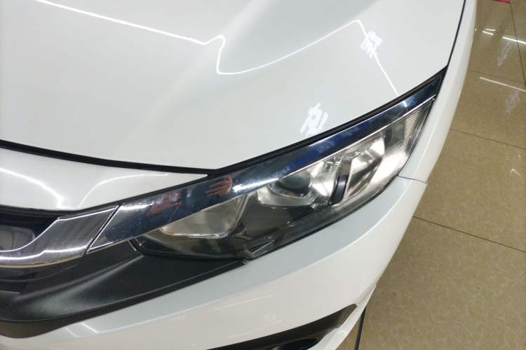 Used Honda Civic 2016 220TURBO CVT Luxury Edition
