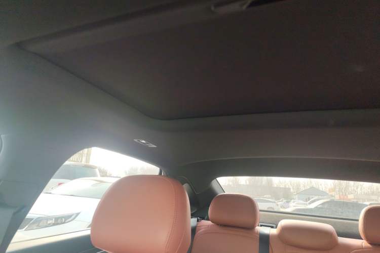 Used  L6 2025 EM-i 140km Starship Edition
