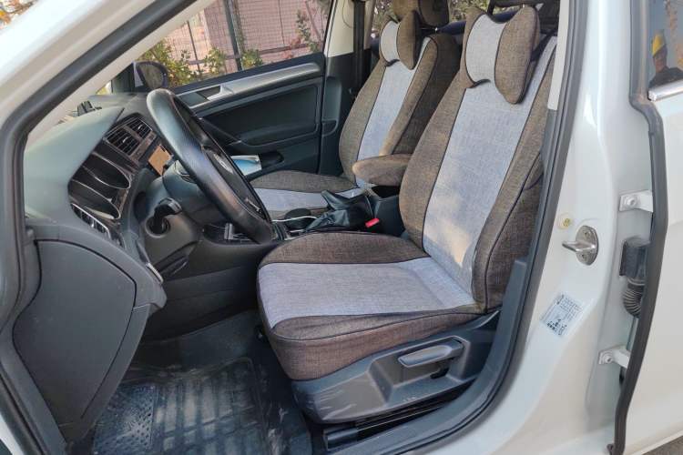 Used Volkswagen Golf 2020 200TSI DSG Comfortable and Ambitious Edition