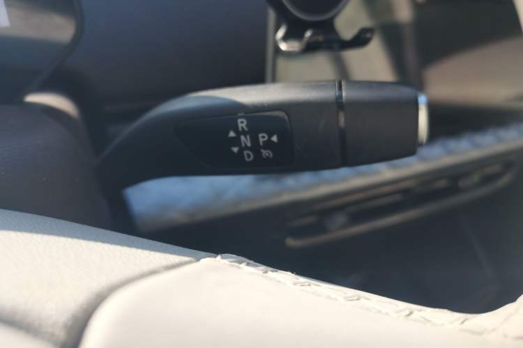 Used  3 2024 Beloved Edition 505 km Air