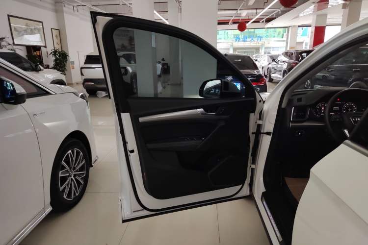 Used Audi Q5L 2020 45 TFSI Prestige Fashion Model
