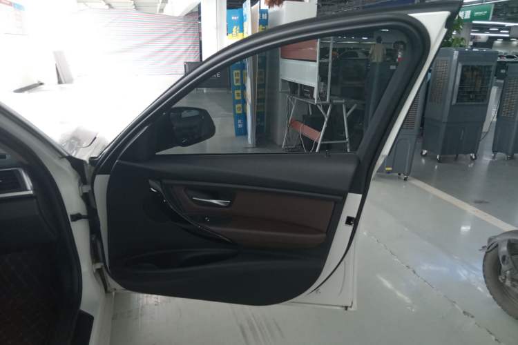 Used BMW 3 Series 2019 320Li Fashion Model
