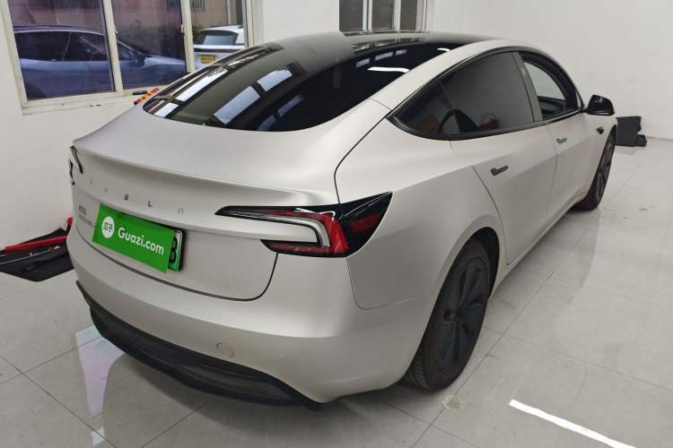 Used Tesla Model 3 2025 Rear-Wheel-Drive Version
