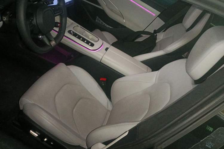 Used  SU7 2024 Four-Wheel Drive Ultra-Long Range Advanced Intelligent Driving Max Edition
