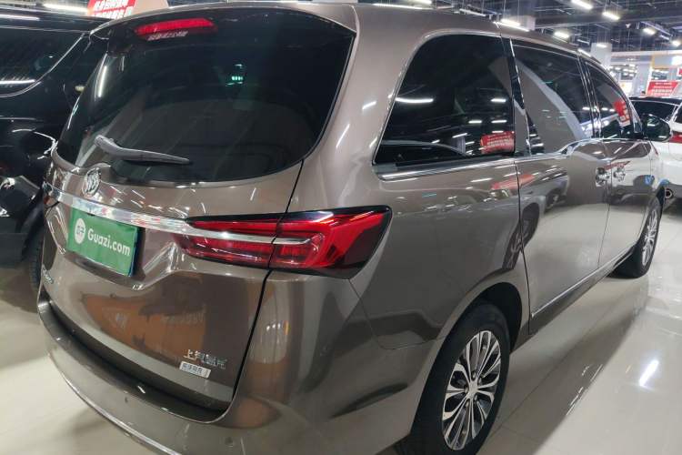 Used Buick GL8 2021 Land Cruiser Executive Class 652T Luxury Model
