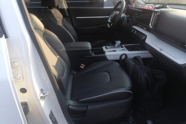 Used Hyundai ix35 2023 Musso 2.0L Deluxe Edition DLX