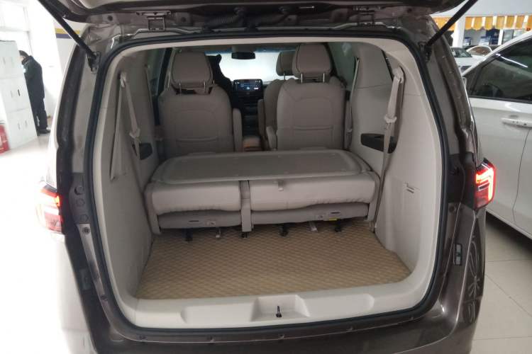 Used Buick GL8 2022 Land Business Class 652T Luxury Model