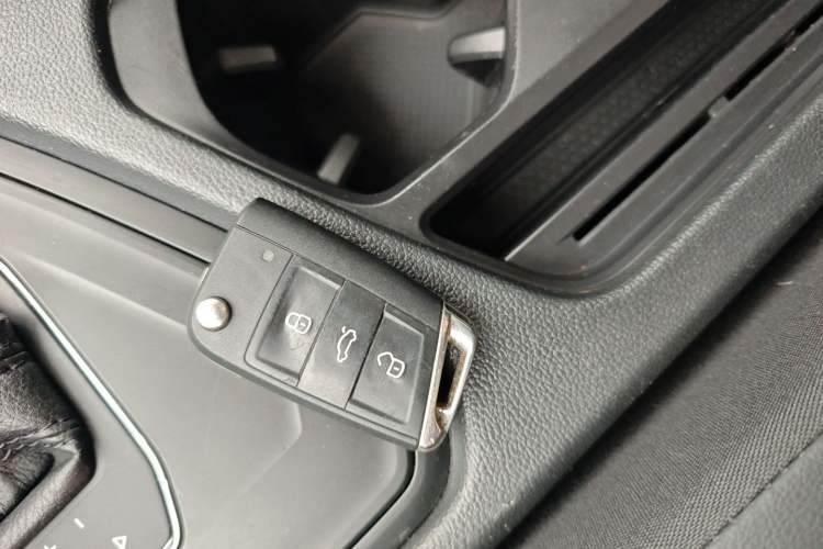 Used Volkswagen Tiguan L 2017 330TSI Automatic Two-Wheel Drive Luxury Edition
