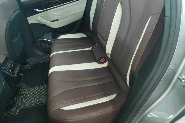 Used Geely Auto Monjaro L 2024 2.0TD High-Power Automatic Two-Wheel Drive Yunqi Version
