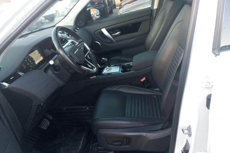 Used Land Rover Discovery Sport 2022 200 PS Family Edition 5 Seats