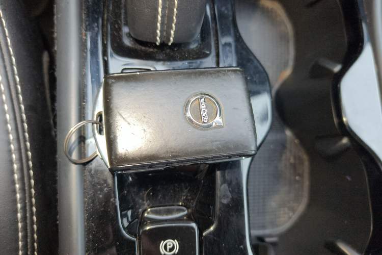 Used Volvo XC40 2020 T4 4x4 Smart Luxury Sport Edition
