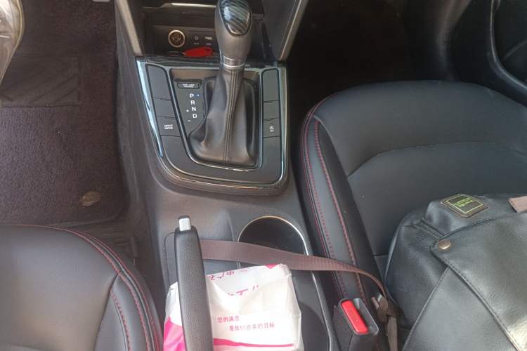 Used Hyundai Elantra 2018 1.4T Dual-Clutch Xuan Dong · Dynamic Edition
