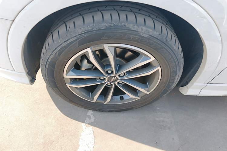 Used Audi Q3 2023 35 TFSI Progressive Dynamic Edition (1.4T)