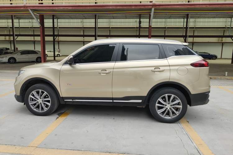 Used Geely Auto Emgrand X7 Sport 2020 1.8TD DCT Two-Wheel Drive Smart Connect 4G-Enabled Version
