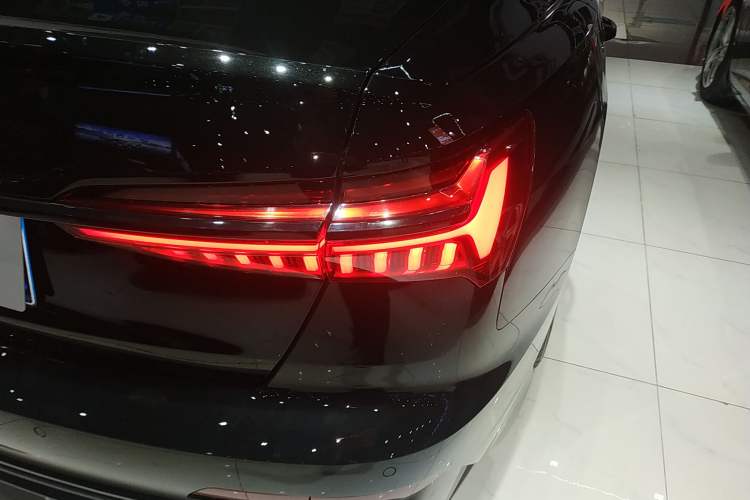 Used Audi A6L 2019 40 TFSI Luxury Dynamic Model
