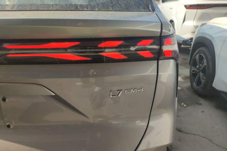 Used  L7 2025 EM-i 115km Long-Range Version