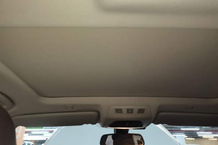 Used BMW 5 Series 2014 525Li Luxury Design Package