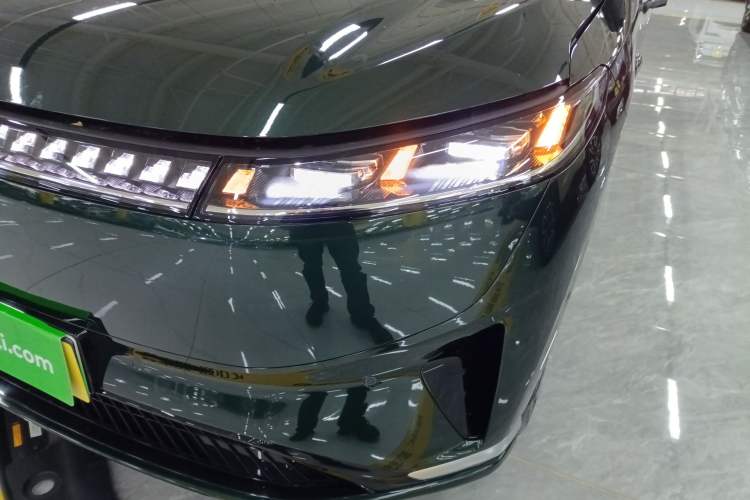 Used  eπ008 2026 Model Six-Seat Range-Extended Family Edition