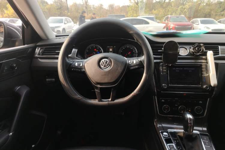 Used Volkswagen Passat 2016 330TSI DSG Prestige Edition
