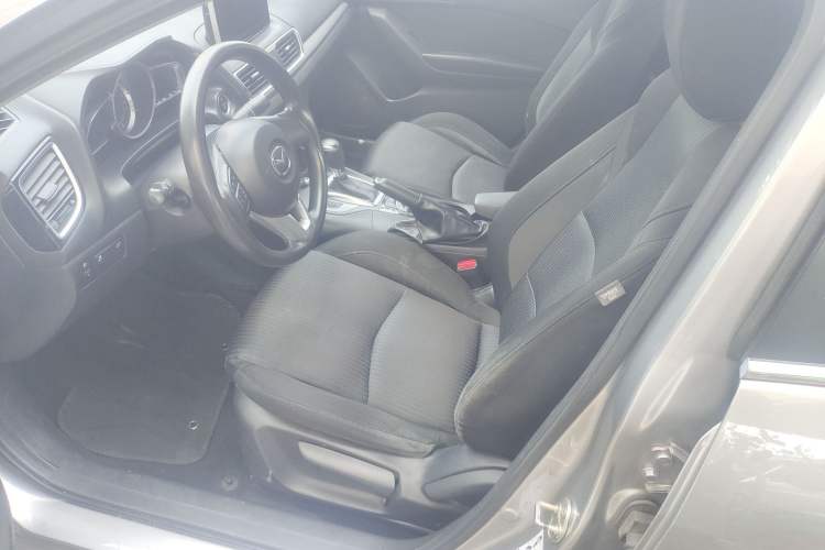 Used Mazda Mazda 3 Axela 2016 Sedan 1.5L Automatic Comfort Model
