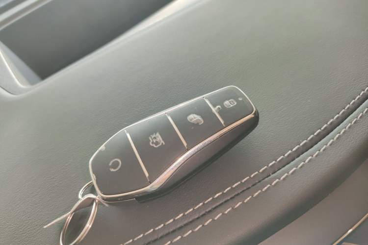 Used BYD Han 2025 EV Intelligent Driving Edition 701KM LiDAR Flagship Model