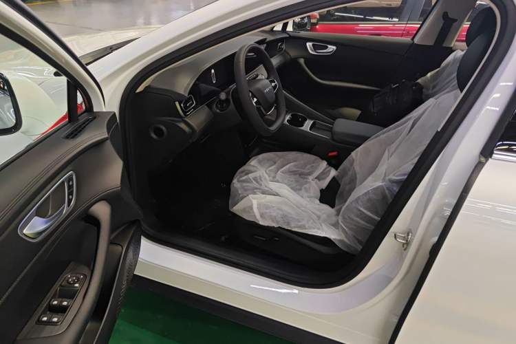 Used Roewe D7 2025 DMH 125km World Champion Edition
