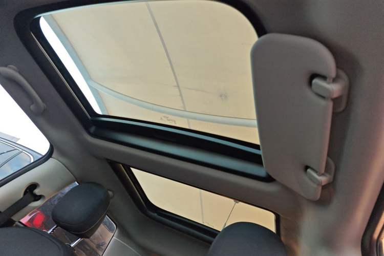 Used  MINI 2016 1.2T ONE Pioneer Edition
