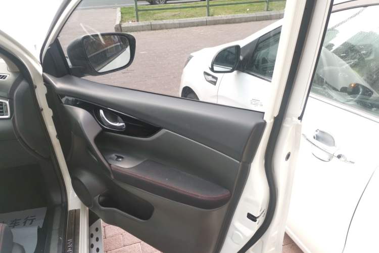 Used Nissan Qashqai 2016 2.0L CVT Elite Edition
