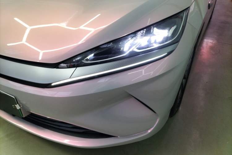 Used BYD Qin L 2025 EV 545KM Beyond Version
