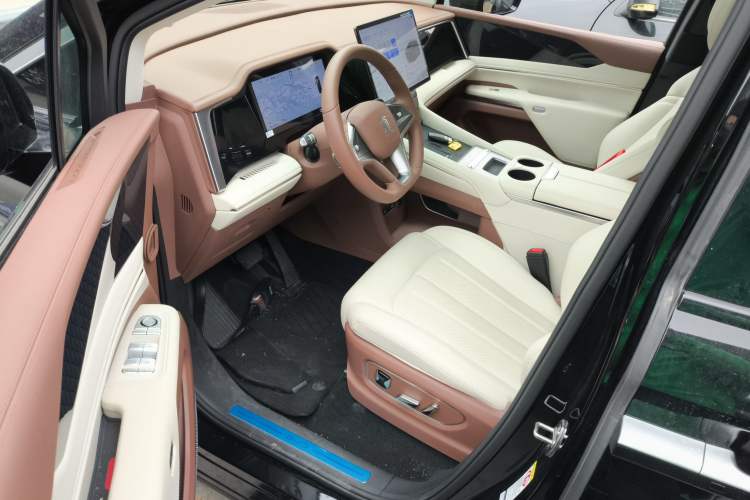 Used BYD Xia 2025 DM-i 1.5T 180km Beyond Edition