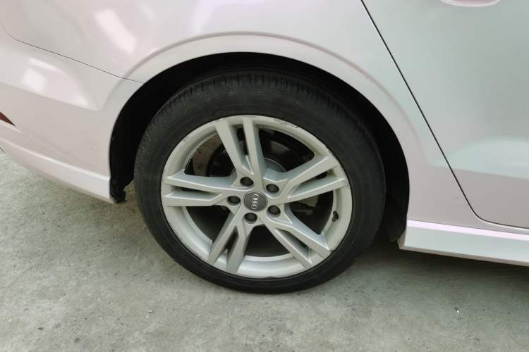 Used Audi A3 2019 Limousine 35 TFSI Fashion Edition China VI Emission Standard