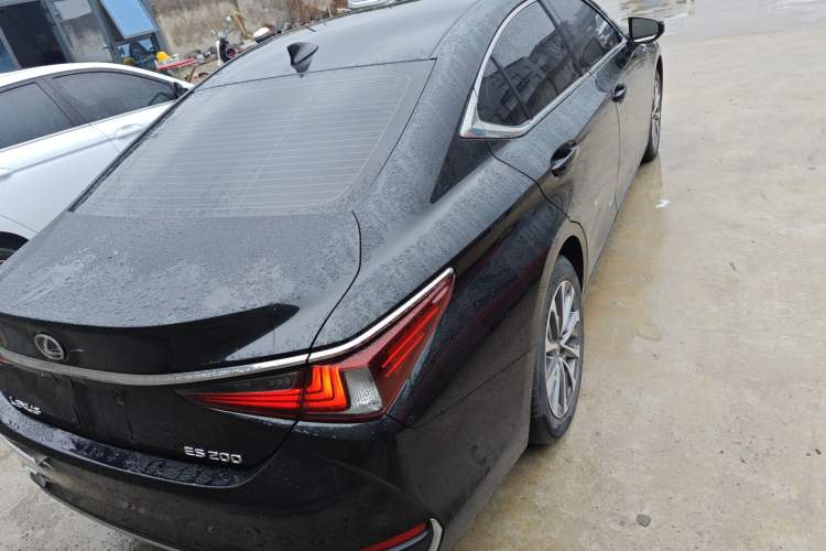 Used Lexus ES 2022 200 Excellence Edition