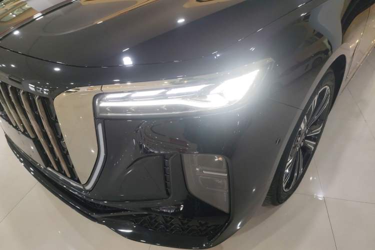 Used Hongqi H9 2024 2.0T Qichang Private Enjoyment Luxury Edition
