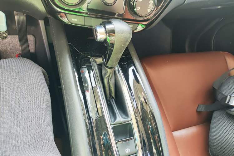 Used Honda Vezel 2017 1.5L CVT 2WD Comfort Model