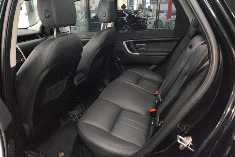 Used Land Rover Discovery Sport 2018 240 PS SE Version